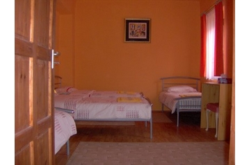 Hungary Privát Kócsújfalu, Exterior